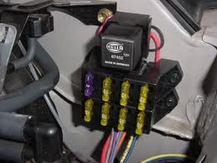 Fitting an auxiliary fuse box
