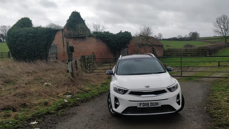 Car Review: Kia Stonic
